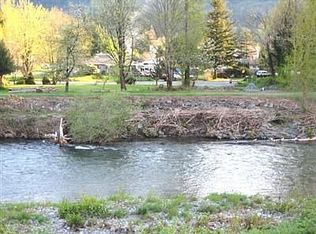 445 Main Ave S APT 27, North Bend, WA 98045
