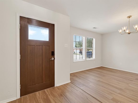 4th image of 13510 Titus Point