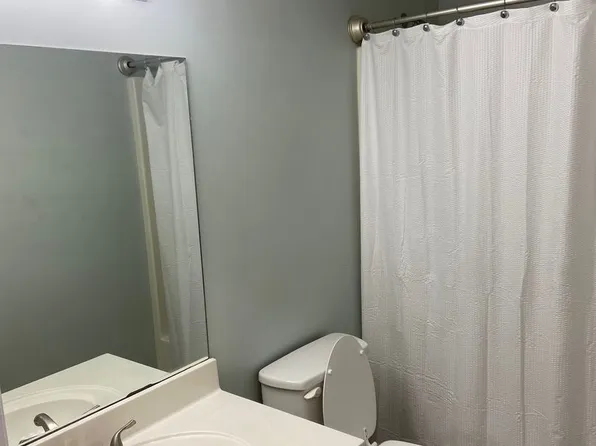 104 Oak Ave, Dickson, TN 37055