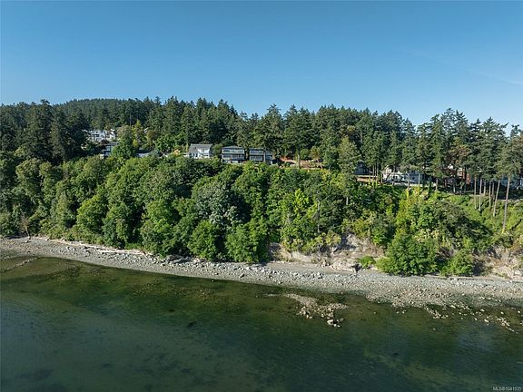 5th image of 4599 Cordova Bay Rd