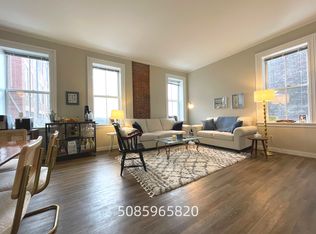 4 Davis Ave APT 3C, Brookline, MA 02445