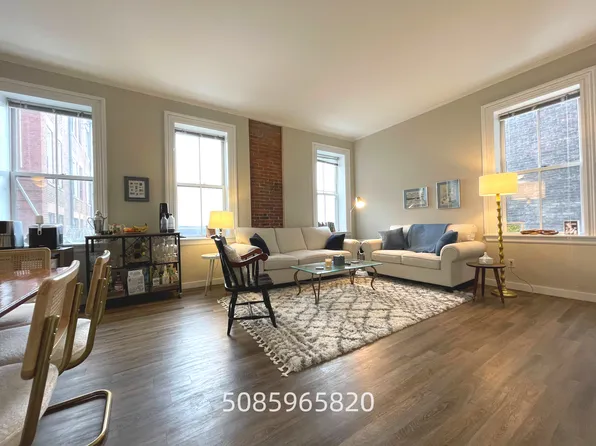 4 Davis Ave APT 1C, Brookline, MA 02445