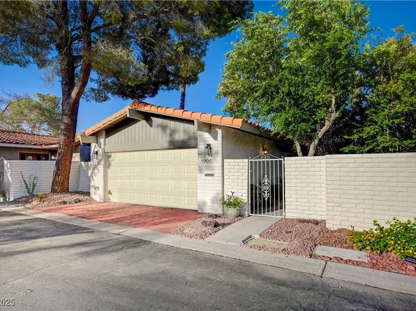 1905 Plaza Del Padre, Las Vegas, NV 89102