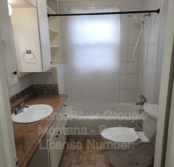 529 Brooks St — Photo 14