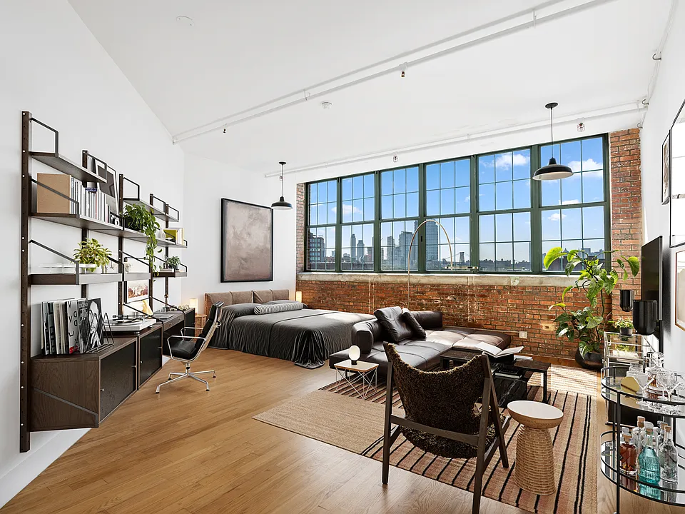 239 Banker St #3A