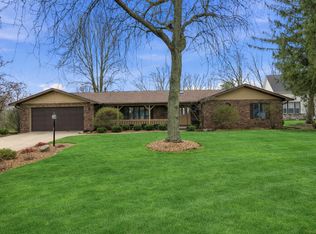 3921 Bonnie Dr, Crown Point, IN