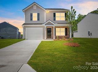 100 Callie River Ct, Clyde, NC 28721