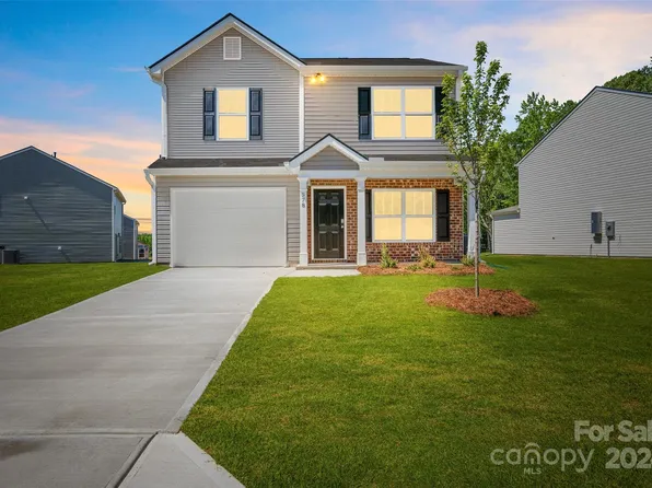 100 Callie River Ct, Clyde, NC 28721