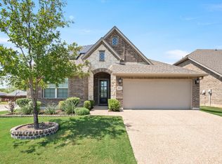 3827 Pine Valley Ln, Arlington, TX 76001