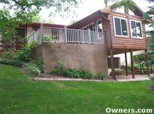 1647 Stanbridge Ave, Roseville, MN 55113