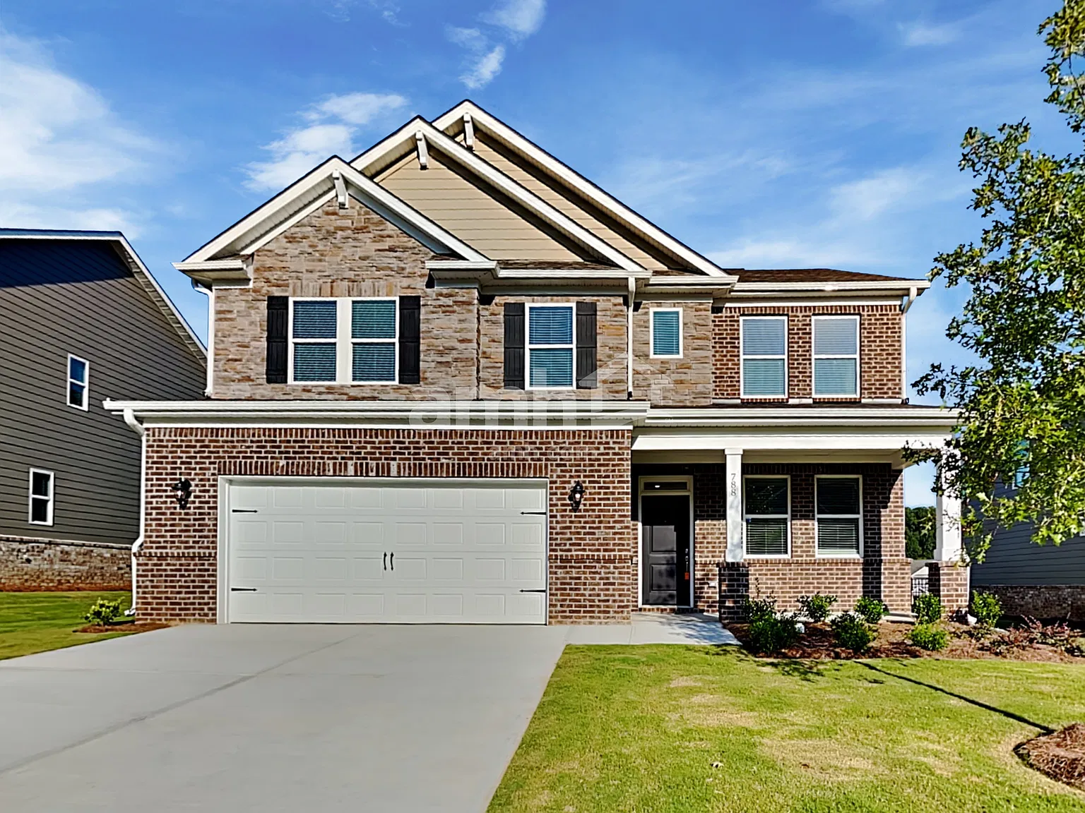5 bed, 3.0 bath, 2850 sqft, $2,815 — Photo 1