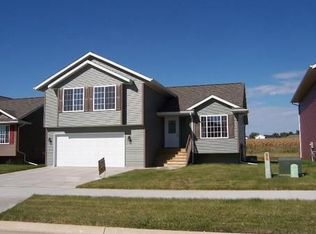 1540 Terrapin Dr, Iowa City, IA 52240