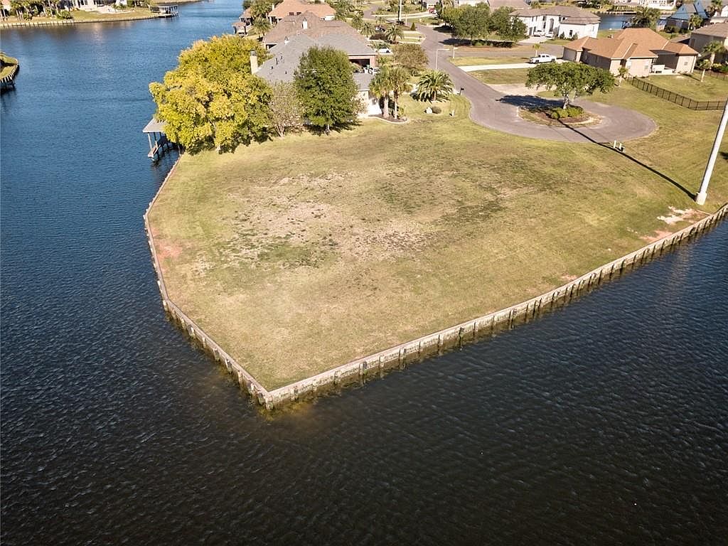 1086 Mariners Cove Blvd, Slidell, LA 70458 Zillow