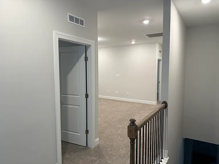 Emerald Bay Cir — Photo 16