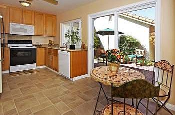 5th image of 10951 Lucky Oak St