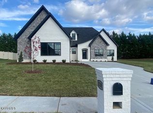 1330 Edenbridge Dr, Alcoa, TN 37701