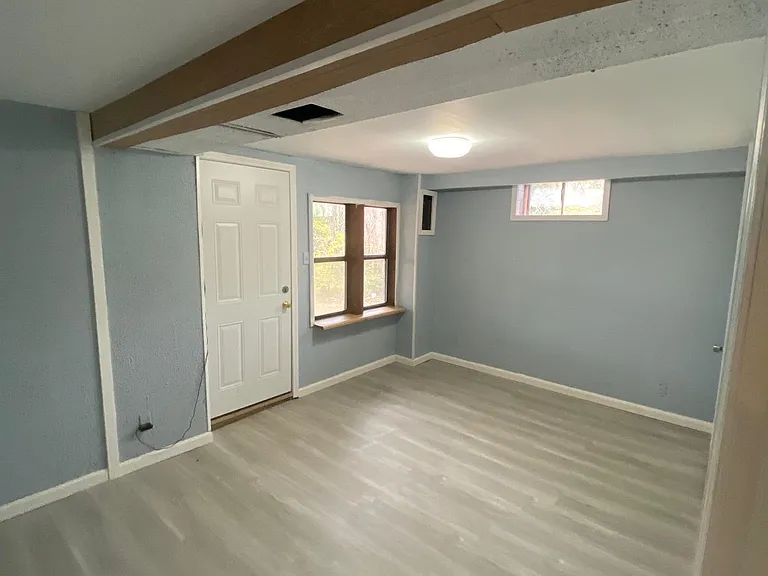 3189 Vogel Rd — Photo 22