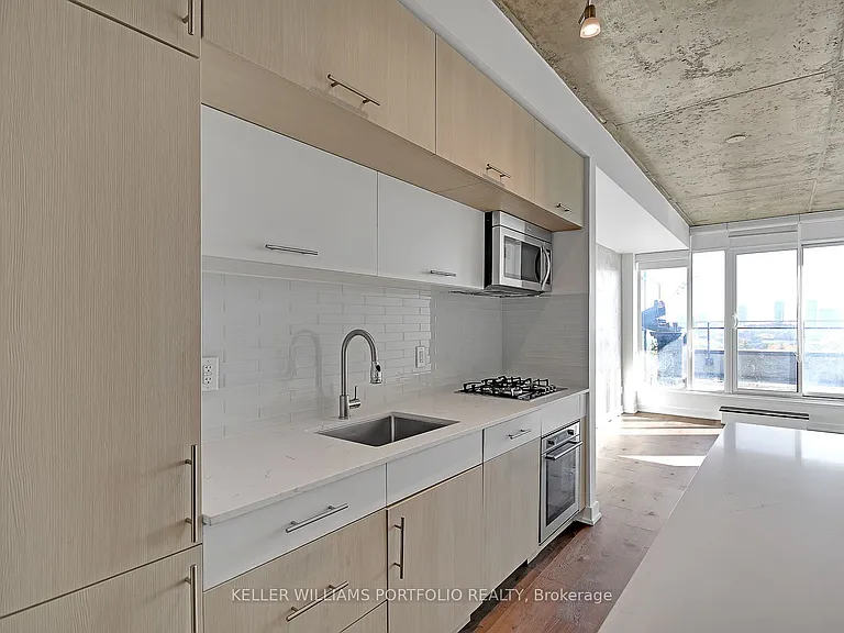 205 Manning Ave #506 — Photo 8