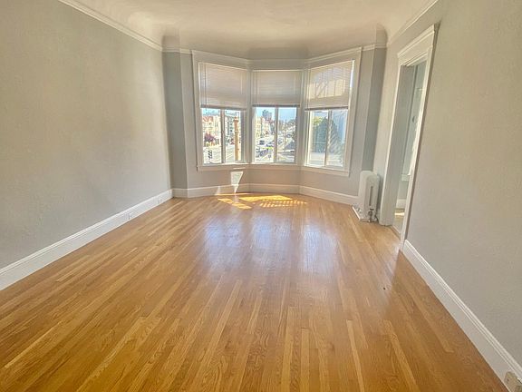 2nd image of 3565 Fillmore St APT 201