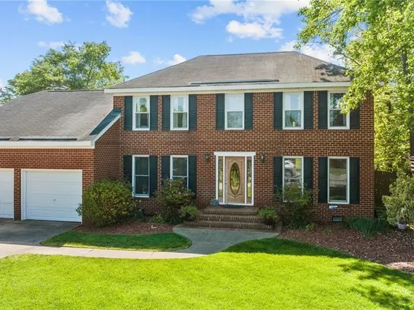 900 Sonora Ct, Virginia Beach, VA 23456