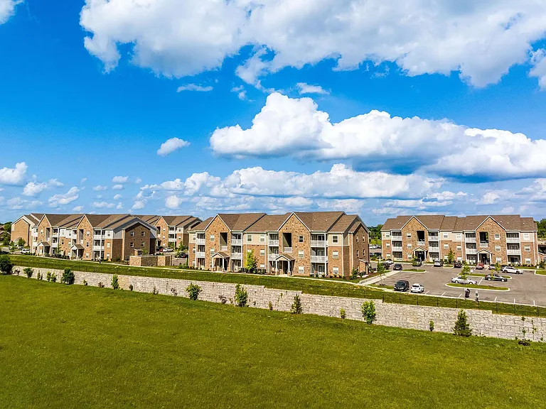 Trails at Hunter Pointe — Photo 12