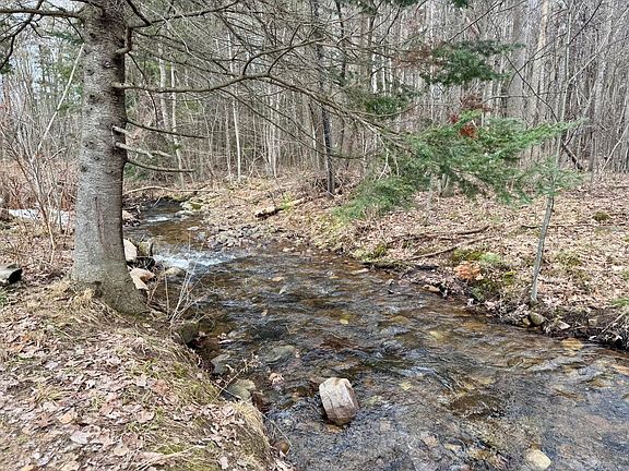 5th image of 348 Patent Rd