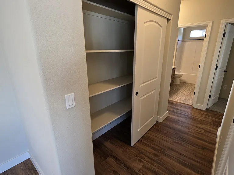 918 SW Blackberry Ln — Photo 7