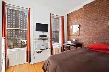 Rented by LJ Sloane Management