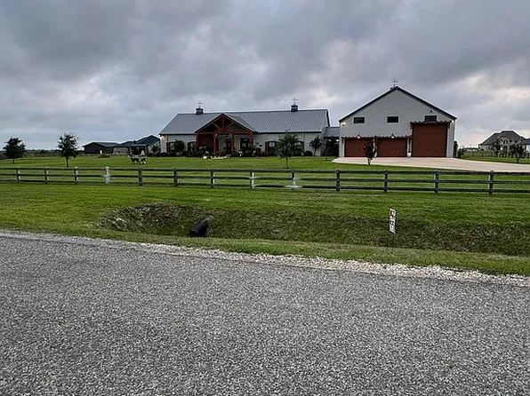 3890 S Pine Island Rd, Beaumont, TX 77713