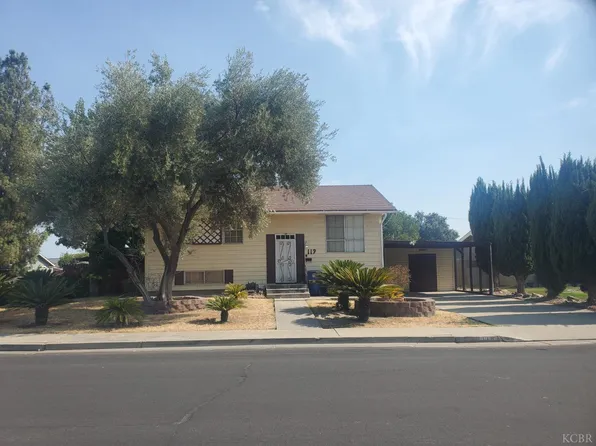 119 W Hazelwood Pl, Lemoore, CA 93245