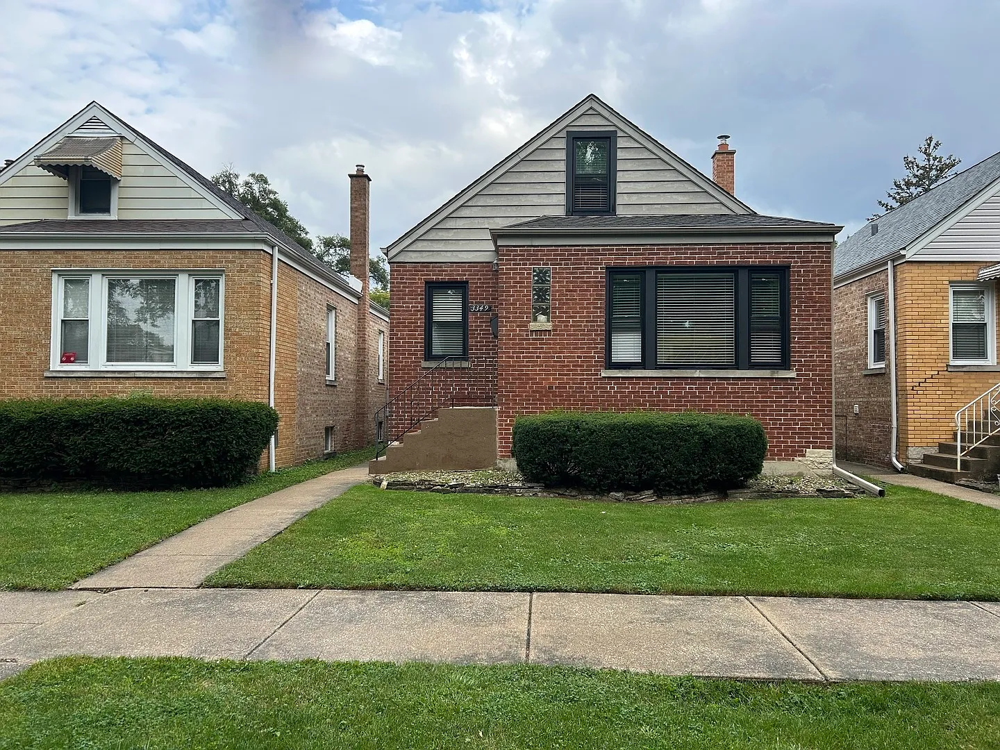 3349 N Pioneer Ave photo 1