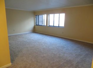 1616 Mount Royal Blvd APT 402, Glenshaw, PA 15116