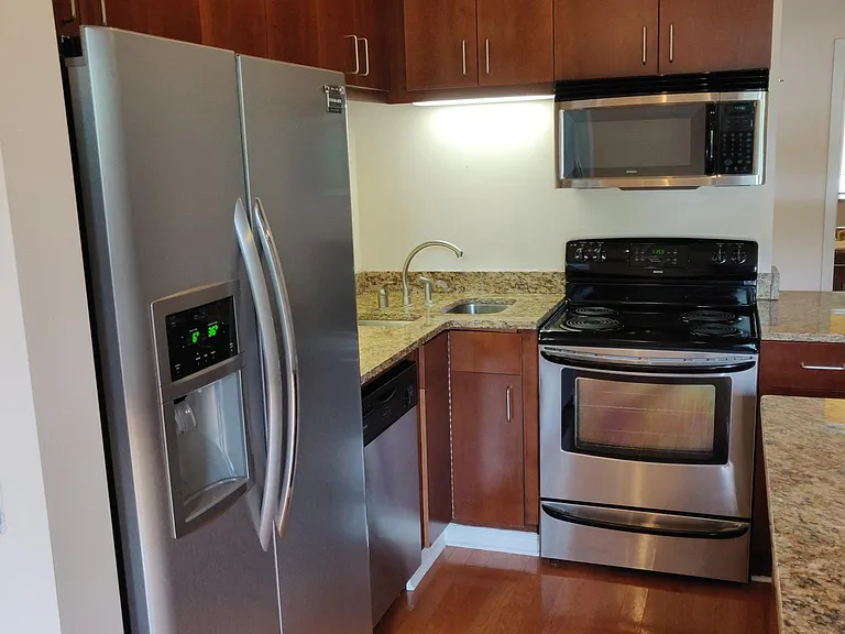 5300 Peachtree Rd #2103 — Photo 10