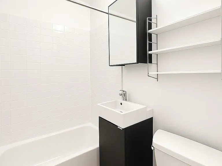 408 8th Ave #4A — Photo 9