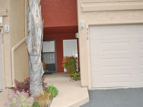 956 Q St, Sacramento, CA 95811