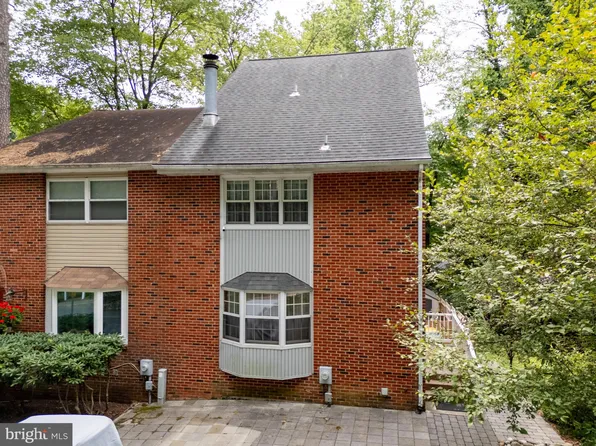 14 Helios Ct, Newark, DE 19711