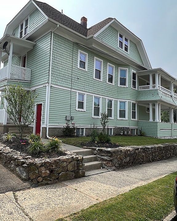 2nd image of 445-447 Burnsford Ave