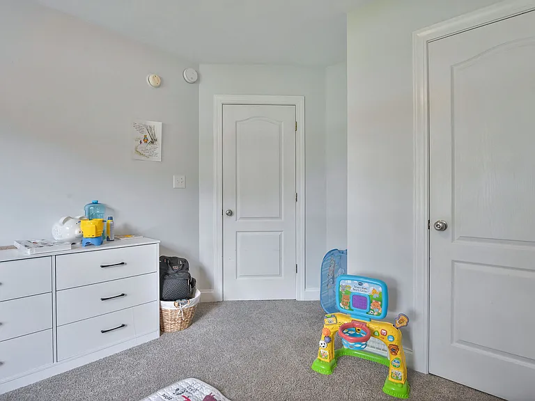 202 Weeping Hollow Ct — Photo 17