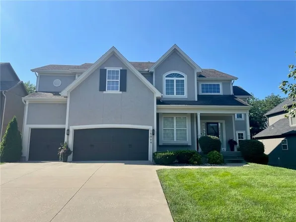 15864 Briar Dr, Overland Park, KS 66224