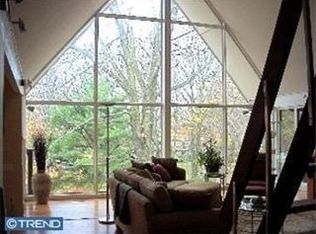 1334 Valley Rd, Villanova, PA 19085