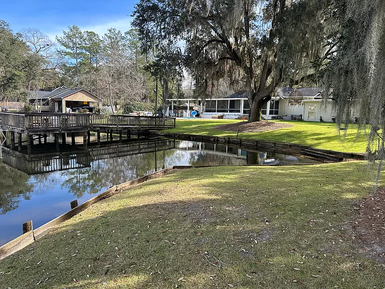 307 Doe Run Cir — Photo 26