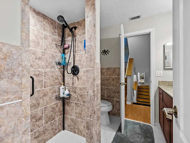 2392 Hanover Dr — Photo 26