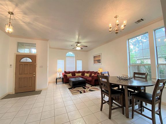3rd image of 6918 Springcrest Ct