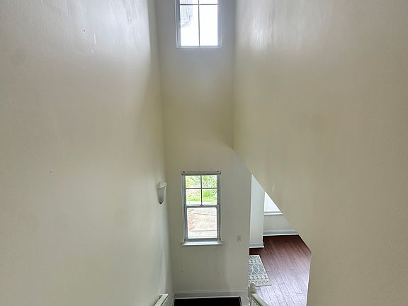 5th image of 1522 E Liberty Park Cir