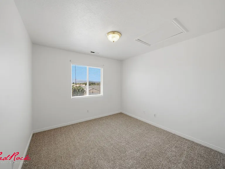 1058 N 1340 West Cir #2 — Photo 23