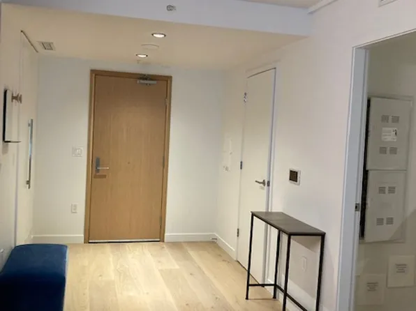 1289 Hornby St #806, Vancouver, BC V6Z 0G7