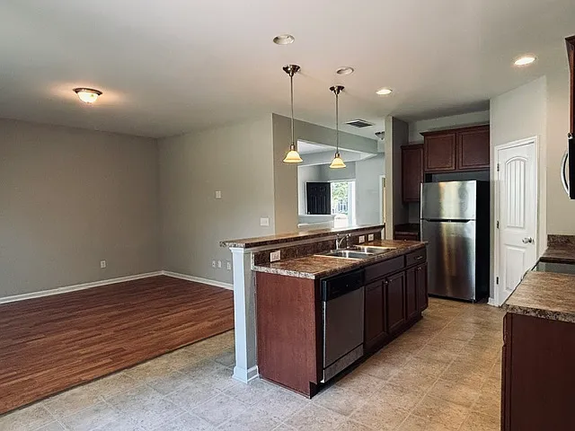 4499 Middletown Dr — Photo 8