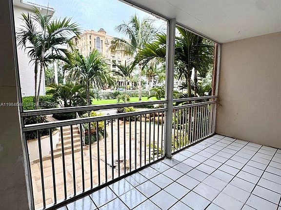 5th image of 2501 S Ocean Blvd #1040