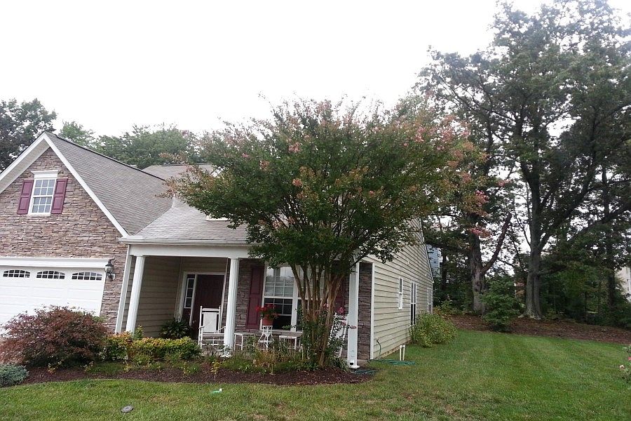 2nd image of 6501 Holly Ridge Ct