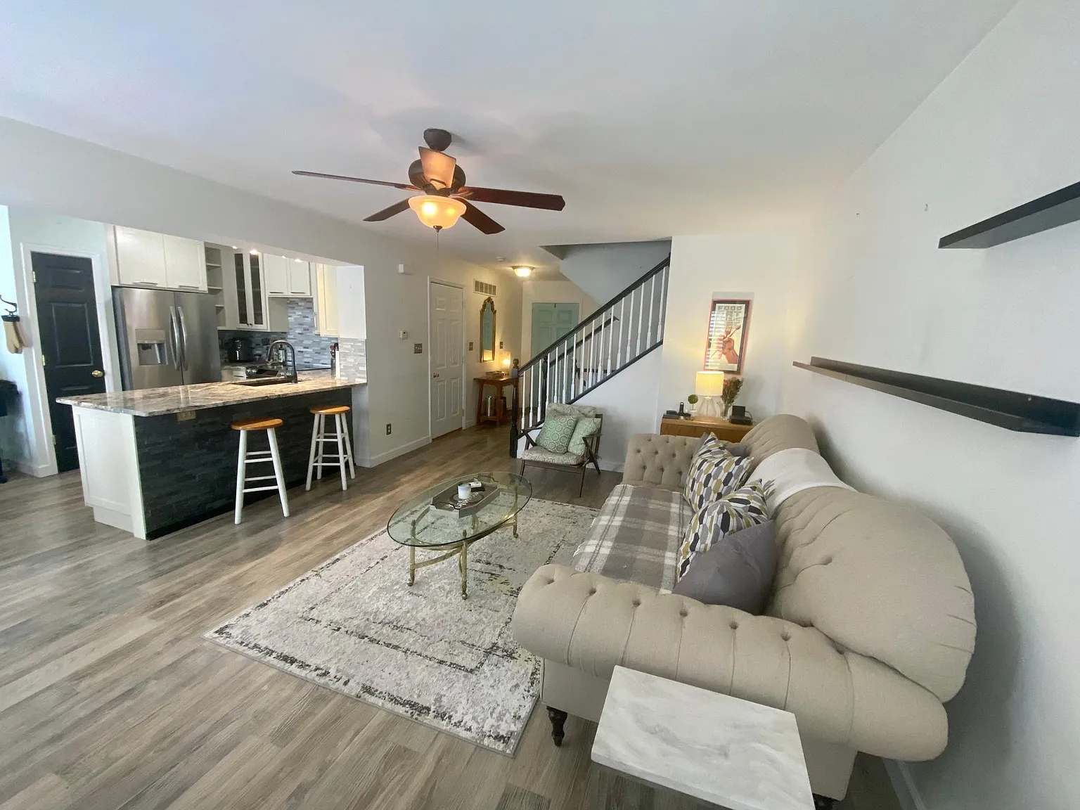 2 bed, 2.5 bath, 1399 sqft, $1,875 — Photo 3